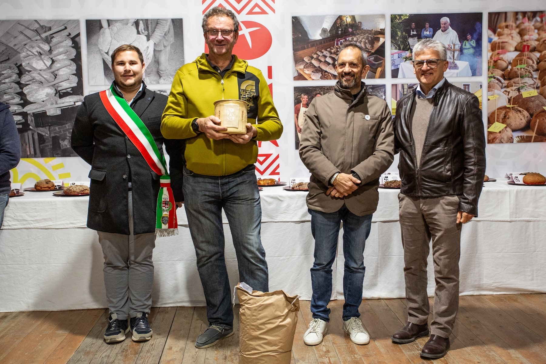 2 premio Pane nero Sezione B - Forno di Ehgne - Gressoney-La-Trinité
